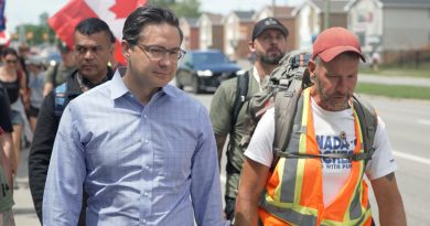 Poilievre Helps Lead Freedom March Through Streets Of Ottawa